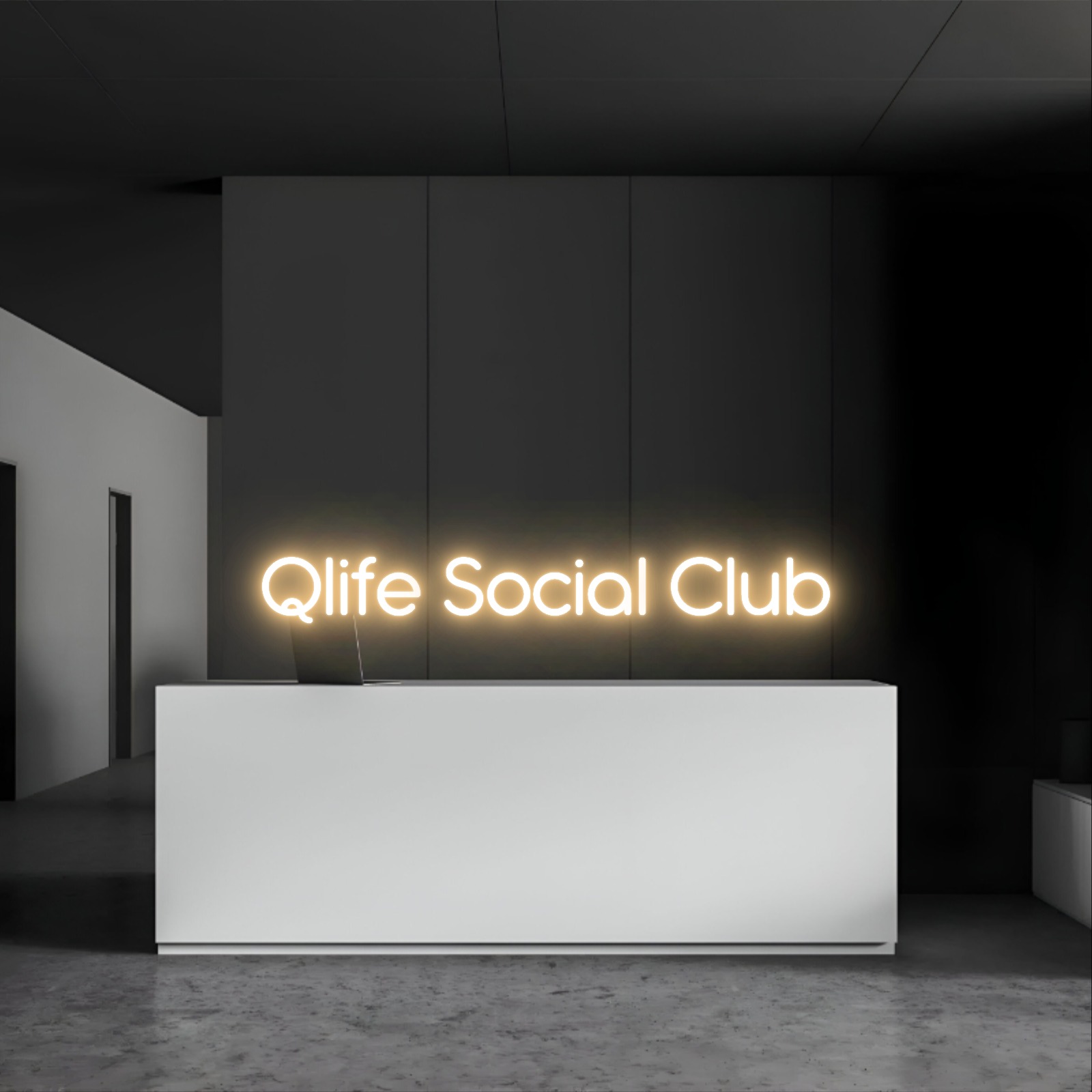Qlife Social Club – Neon Sign